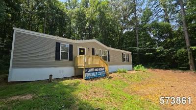Mobile Home at 50052 Priestville Rd Caledonia, MS 39740
