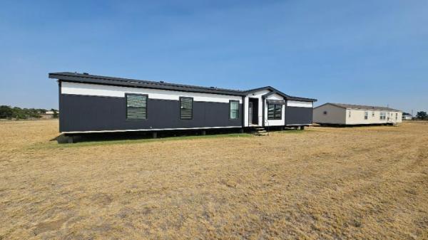 Photo 1 of 2 of home located at Palm Harbor Homes 5225 E Amarillo Blvd Amarillo, TX 79107