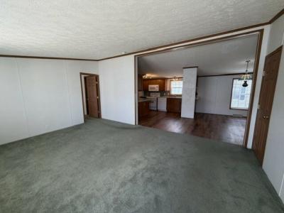 Photo 2 of 20 of home located at 29490 Vinewood Lane Gibraltar, MI 48173