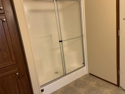 Photo 4 of 5 of home located at 1717 Buckingham Monroe, MI 48161