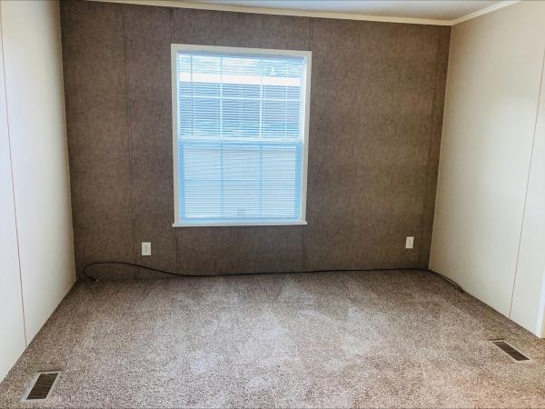 2019 Redman RA1670215 Mobile Home