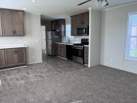 2022 Champion RA1670216 Mobile Home