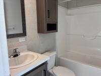 2022 Champion RA1670216 Mobile Home
