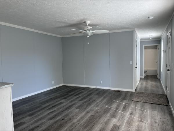 2022 Clayton 95PLH16663B Mobile Home