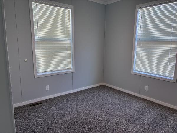 2022 Clayton 95PLH16663B Mobile Home