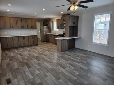 Mobile Home at 2405 Loch Lomond Dr Highland, MI 48357