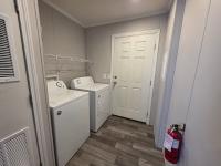 2021 Champion RA1660206 Mobile Home