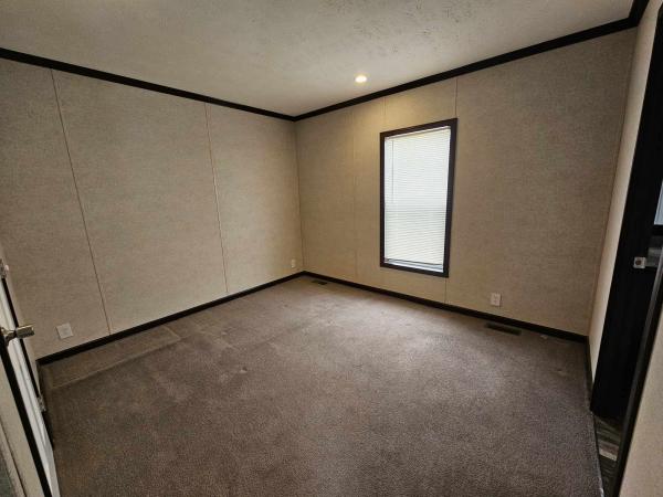 2023 Skyline Bay Springs Mobile Home