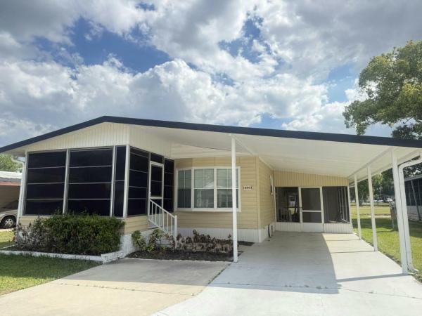 1982 TWIN Mobile Home For Sale