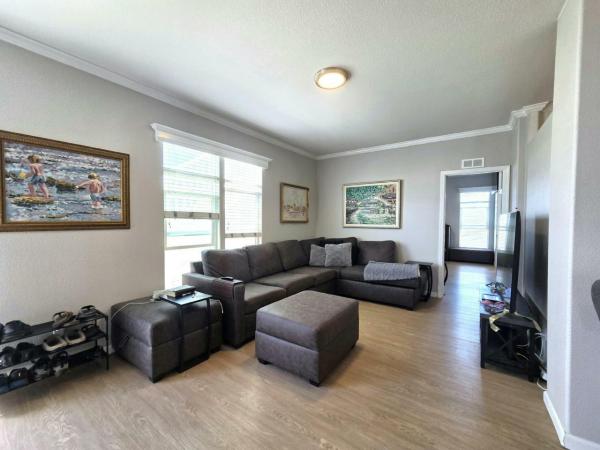 2015 Fleetwood Crownpointe Xtreme 220PX24564A Manufactured Home