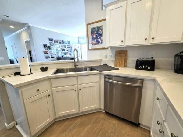 2015 Fleetwood Crownpointe Xtreme 220PX24564A Manufactured Home