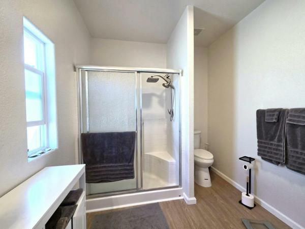 2015 Fleetwood Crownpointe Xtreme 220PX24564A Manufactured Home