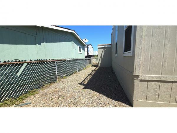 2015 Fleetwood Crownpointe Xtreme 220PX24564A Manufactured Home