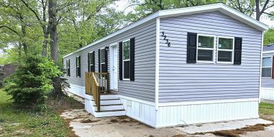 Mobile Home at 3236 Spring Hill Court Lot 138 Muskegon, MI 49444