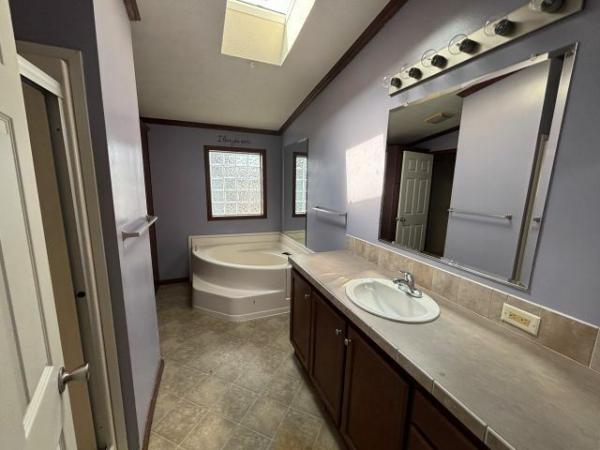 2009 Skyline- Birchfield Mobile Home