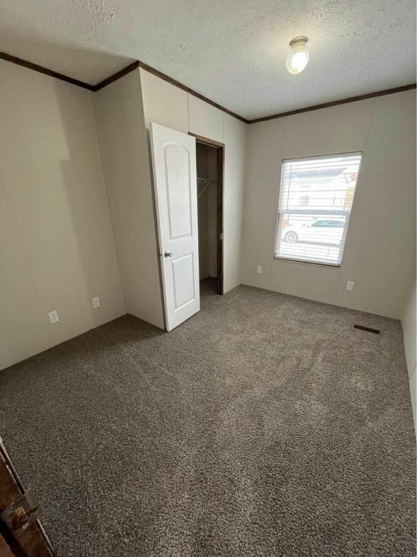 2019 Clayton Homes Inc Community Series Mobile Home
