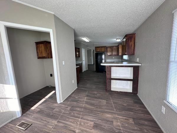 1996 Elliott Mobile Homes Solitaire Mobile Home