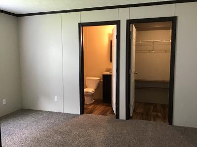 Photo 2 of 12 of home located at 164 Brookside Manor Goshen, IN 46526