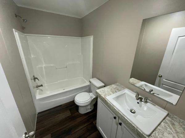 2021 Clayton Homes Inc Tradition Mobile Home