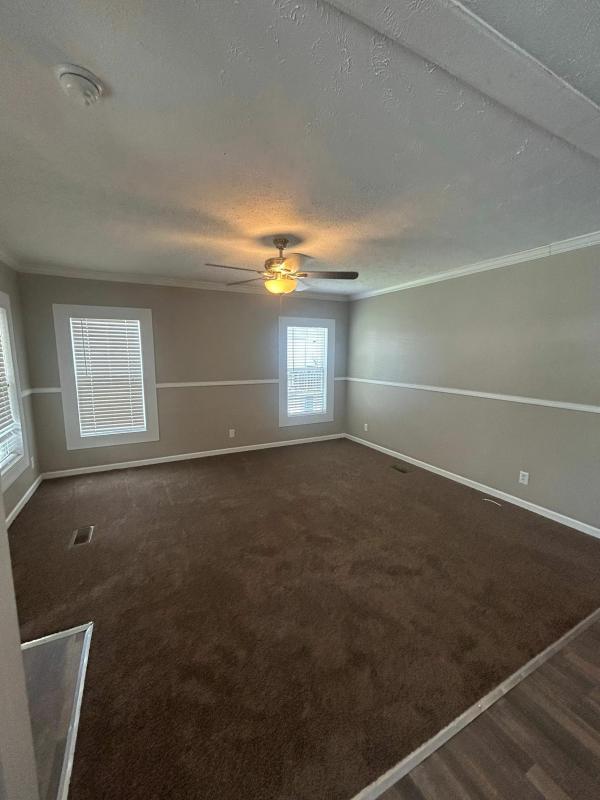 2019 Clayton Homes Inc Yes Mobile Home