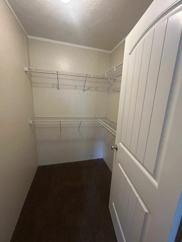 2019 Clayton Homes Inc Yes Mobile Home