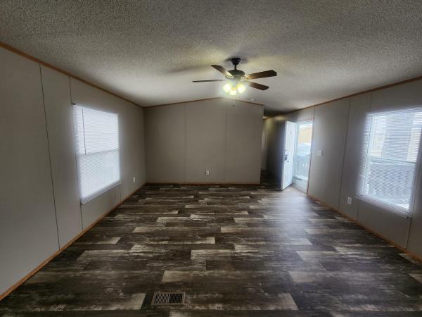 2005 American Homestar Corp Galaxy Mobile Home