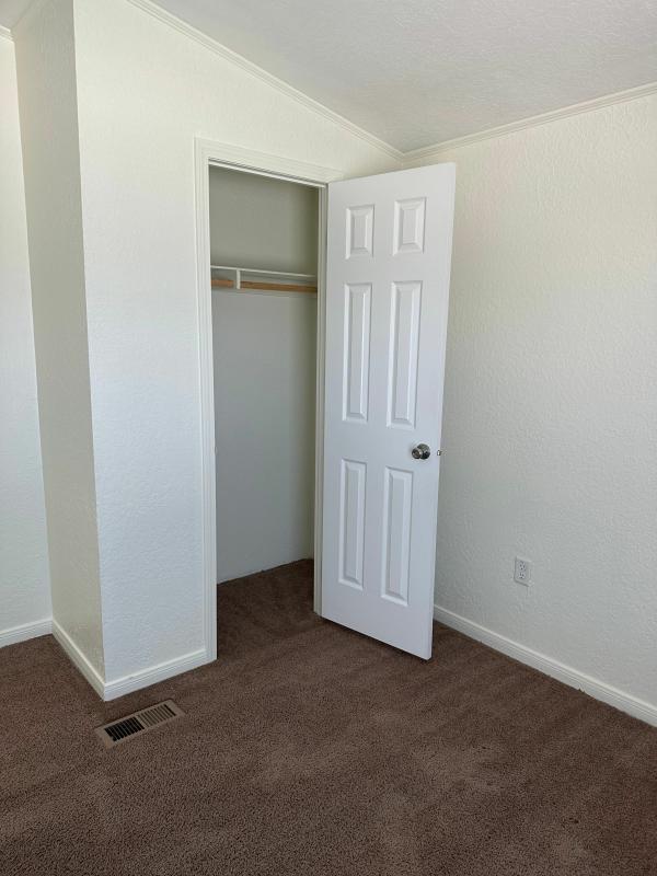 2019 Elliott Mobile Homes Solitaire Mobile Home