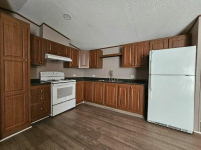 Photo 3 of 10 of home located at 6280 Hamilton Dr. #28 Fort Myers, FL 33905