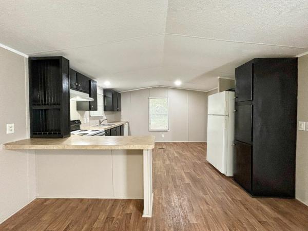 2005 Fleetwood Mobile Home For Rent