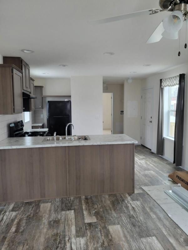 2021 Clayton Homes Inc Community Series Mobile Home