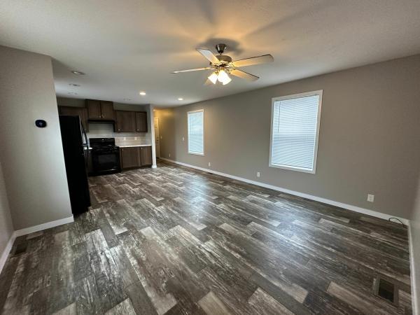 2021 Clayton Homes Inc Revolution Mobile Home