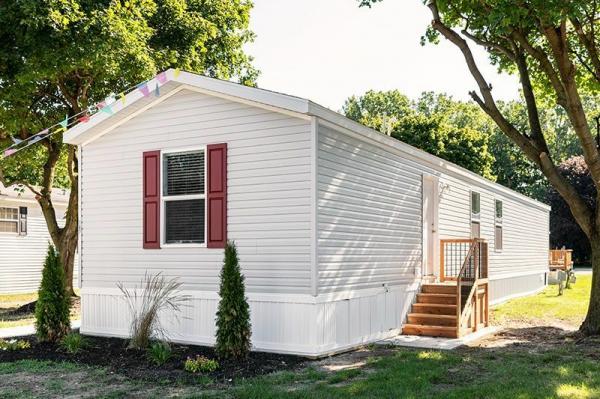 2022 Champion Dutch Edge II Mobile Home