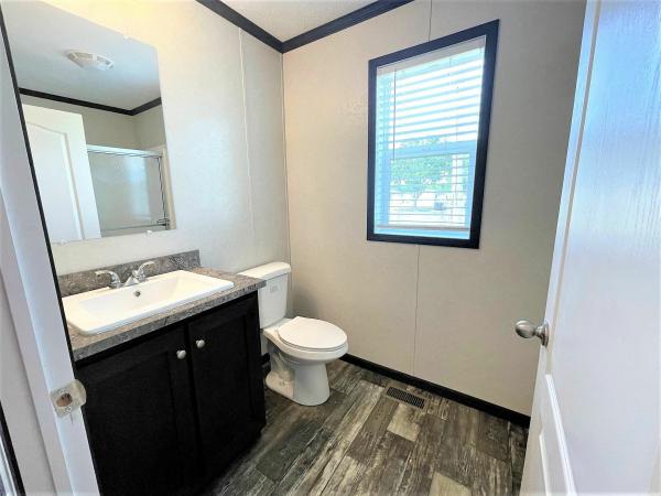 2021 Clayton Homes Inc Pulse Mobile Home