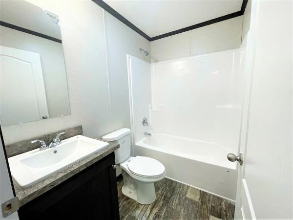 2021 Clayton Homes Inc Pulse Mobile Home