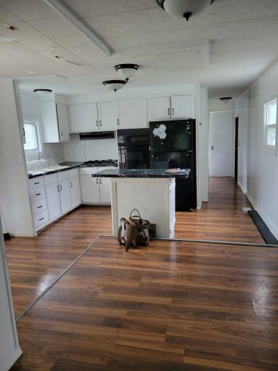 Mobile Home at 109 Poplar Dr, Morton, IL 61550