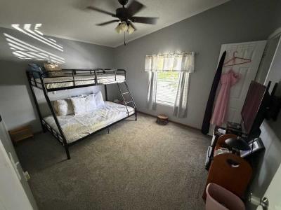 Photo 4 of 11 of home located at 1814 Amber Ridge Dr Indianapolis, IN 46234