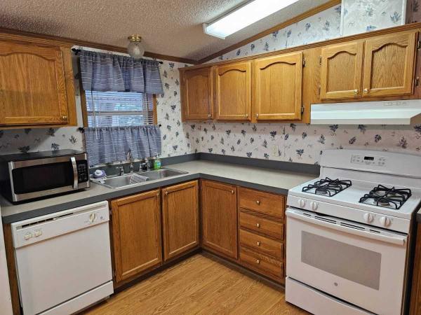 1999 Manufactured Home