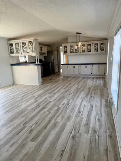 Photo 4 of 16 of home located at 5684 Arbutus Street Kalamazoo, MI 49009