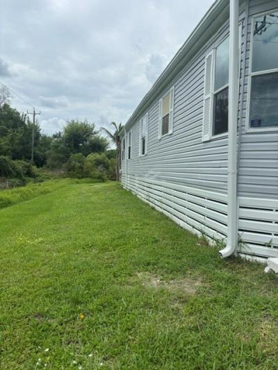 Photo 2 of 25 of home located at 22 Santa Cruz Port St Lucie, FL 34952