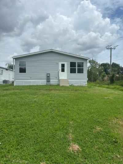 Photo 5 of 25 of home located at 22 Santa Cruz Port St Lucie, FL 34952