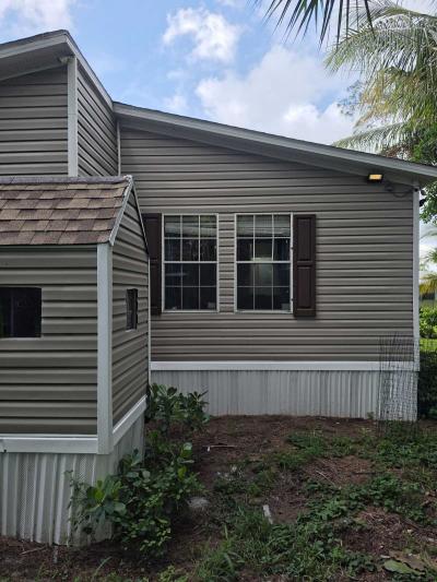 Photo 4 of 36 of home located at 2000 N Congress Ave West Palm Beach, FL 33409