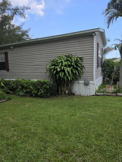 Photo 5 of 36 of home located at 2000 N Congress Ave West Palm Beach, FL 33409