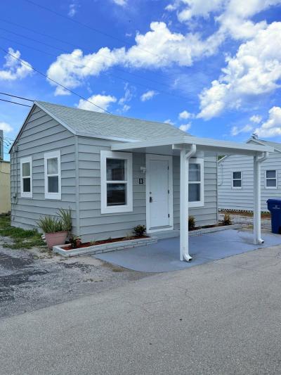 Photo 2 of 11 of home located at 8 Cook Street Riviera Beach, FL 33404
