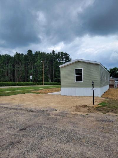 Mobile Home at 419 N Maple St Lot 15 North Freedom, WI 53951