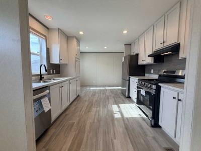 Photo 5 of 44 of home located at 4000 E 134th Street #1020 Chicago, IL 60633