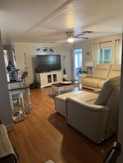 Photo 16 of 21 of home located at 3901 71st St W Bradenton, FL 34209
