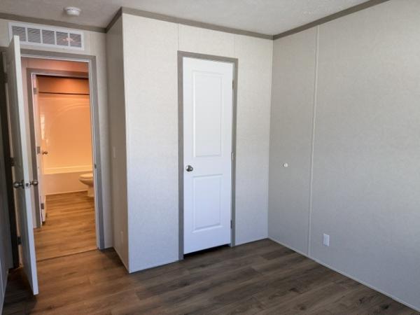 2026 clayton 95CCS28563BH26 Mobile Home