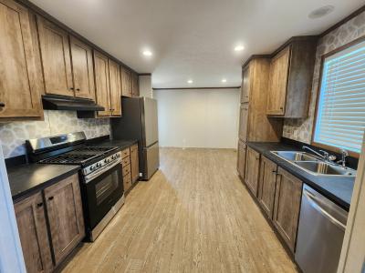 Mobile Home at 131 Menlo Park Drive Lot Mp131 Belleville, MI 48111
