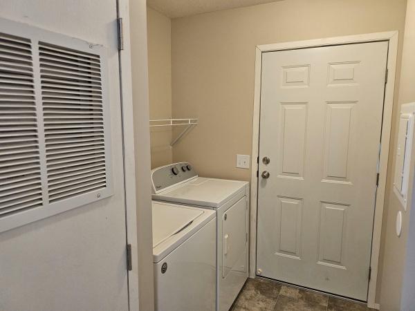 2013 Clayton 95SUN16663 Mobile Home