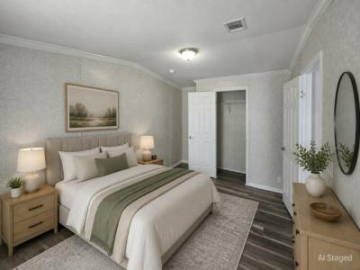 Photo 5 of 10 of home located at 4000 24th St N Unit 305 Saint Petersburg, FL 33714